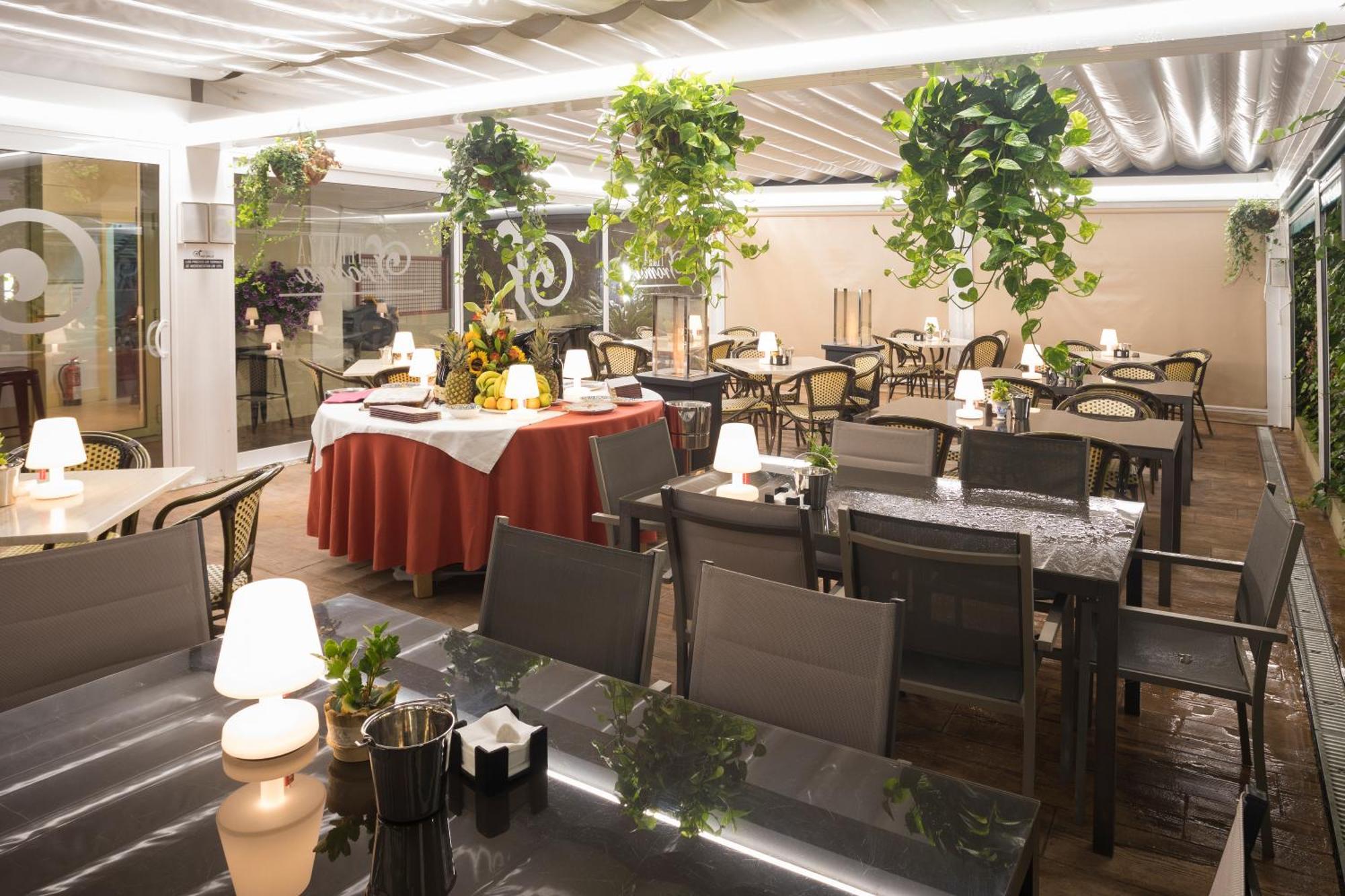 Hotel Roma Sarria Zewnętrze zdjęcie